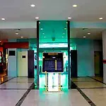 波尔图盖亚黑郁金香酒店 4*