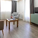 Black Tulip - Porto Gaia Hotel