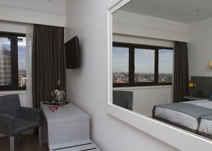 Black Tulip - Porto Gaia Hotel