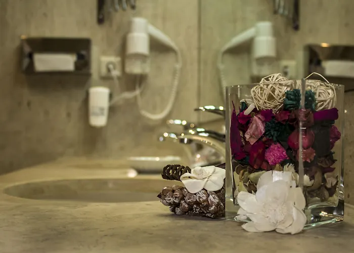 מלון Black Tulip - Porto Gaia 4*