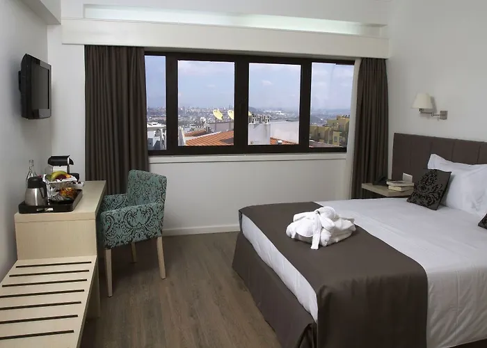 מלון Black Tulip - Porto Gaia 4*